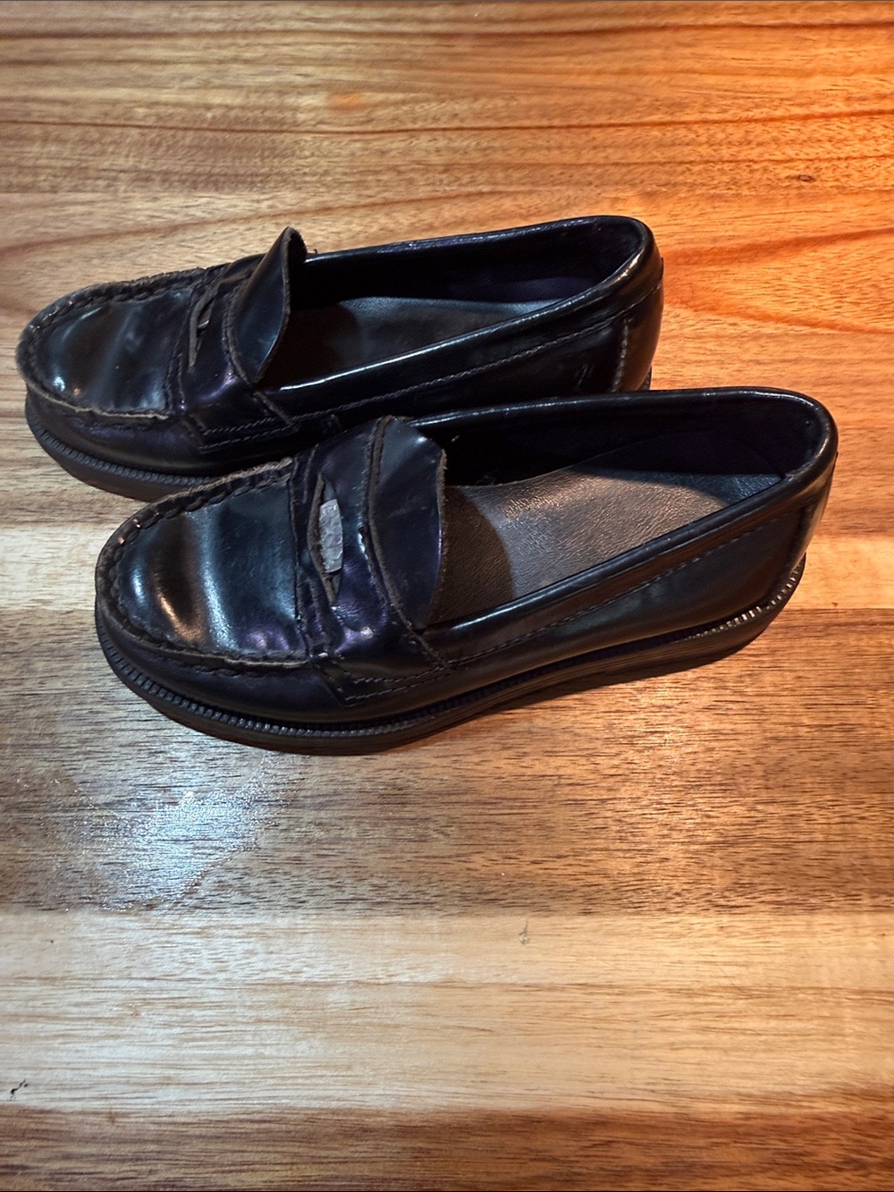 Kids Classic Black Leather Loafers size 12 little kids